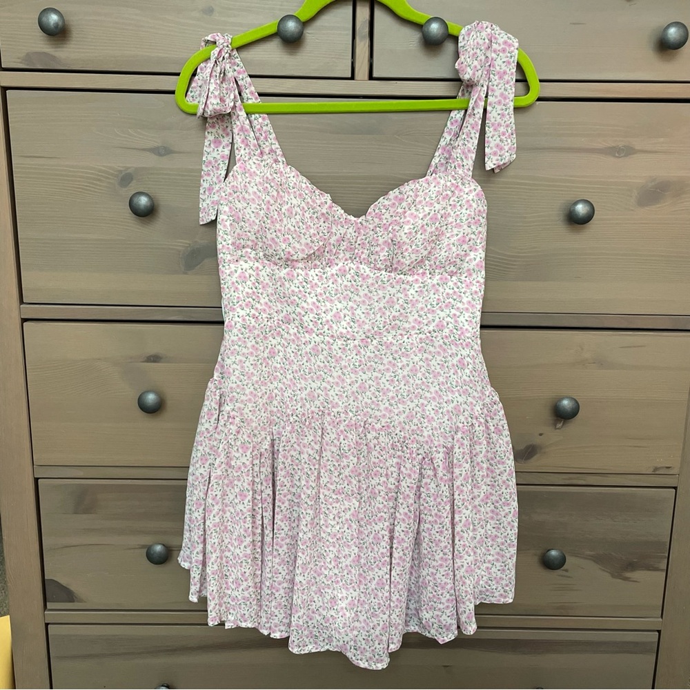 Sisters of the Tribe Pink Floral Babydoll Romper Size 10